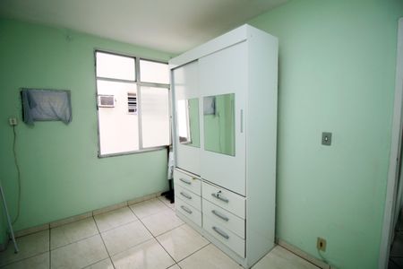 Quarto 2 de apartamento à venda com 2 quartos, 48m² em Olaria, Rio de Janeiro