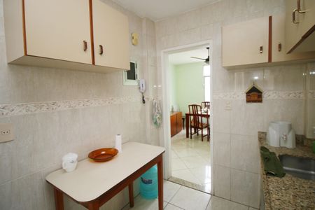 Apartamento à venda com 48m², 2 quartos e sem vagaCozinha