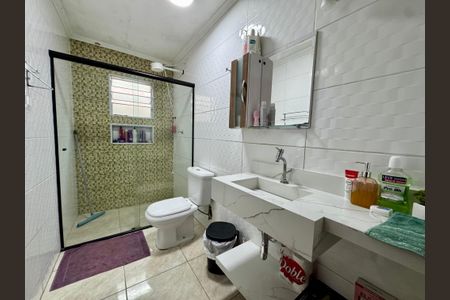 Casa à venda com 174m², 4 quartos e sem vaga Casa à venda com 174m², 4 quartos e sem vagaBanheiro 1