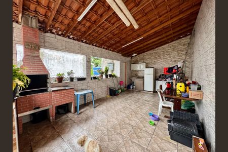 Casa à venda com 174m², 4 quartos e sem vaga Casa à venda com 174m², 4 quartos e sem vagaChurrasqueira