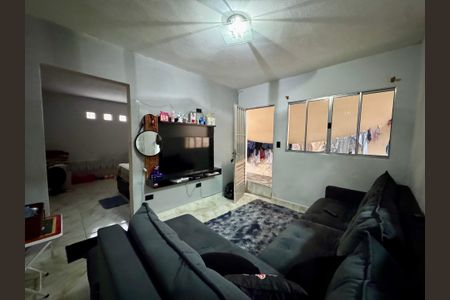 Casa à venda com 174m², 4 quartos e sem vaga Casa à venda com 174m², 4 quartos e sem vagaSala 2