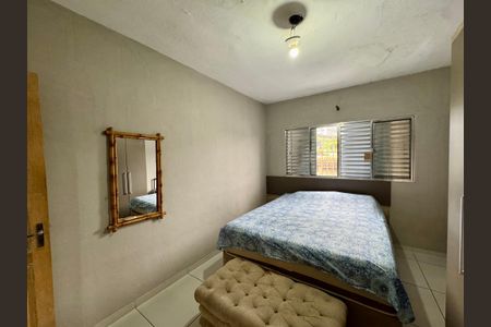 Casa à venda com 174m², 4 quartos e sem vaga Casa à venda com 174m², 4 quartos e sem vagaQuarto 2