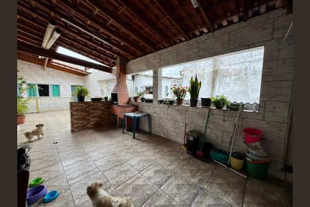 Casa à venda com 174m², 4 quartos e sem vaga Casa à venda com 174m², 4 quartos e sem vagaQuintal