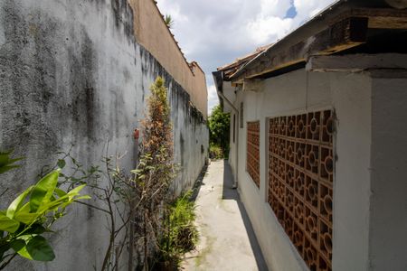 Casa à venda com 200m², 3 quartos e 1 vaga Casa à venda com 200m², 3 quartos e 1 vagacorredor 2 casa 1