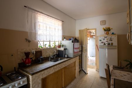 Casa à venda com 200m², 3 quartos e 1 vaga Casa à venda com 200m², 3 quartos e 1 vagaCozinha