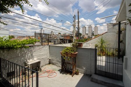 Casa à venda com 200m², 3 quartos e 1 vaga Casa à venda com 200m², 3 quartos e 1 vagaquintal frente