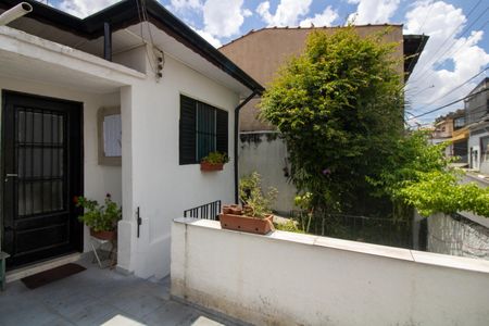 Casa à venda com 200m², 3 quartos e 1 vaga Casa à venda com 200m², 3 quartos e 1 vagaquintal frente