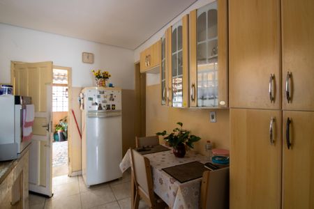 Casa à venda com 200m², 3 quartos e 1 vaga Casa à venda com 200m², 3 quartos e 1 vagaCozinha