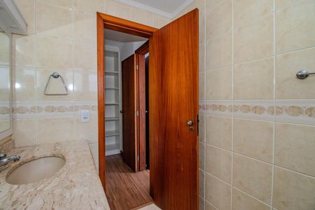 Apartamento à venda com 124m², 3 quartos e 2 vagasBanheiro da Suíte