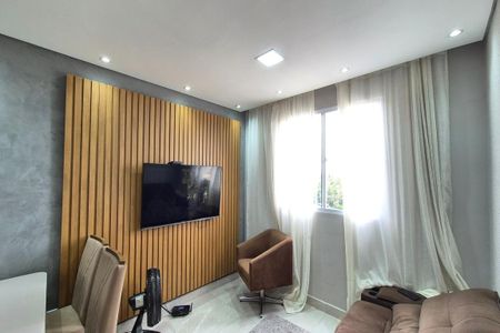Sala de apartamento para alugar com 2 quartos, 43m² em Jardim Rossin, Campinas