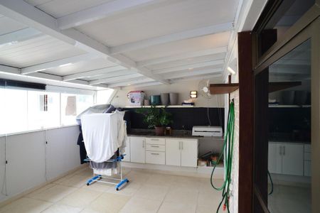 Apartamento para alugar com 190m², 3 quartos e 2 vagasÁrea de Serviço