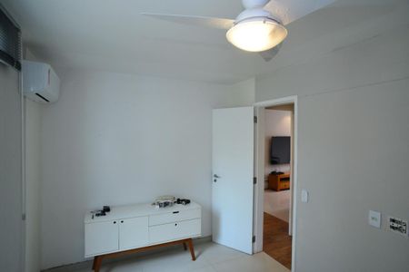 Apartamento para alugar com 190m², 3 quartos e 2 vagasQuarto 1