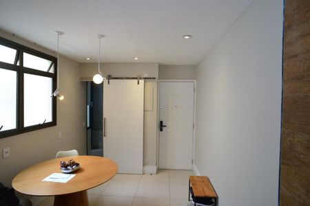 Hall de Entrada de apartamento para alugar com 3 quartos, 190m² em Barra da Tijuca, Rio de Janeiro