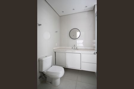 Apartamento à venda com 158m², 3 quartos e 3 vagasBanheiro da Suíte 1