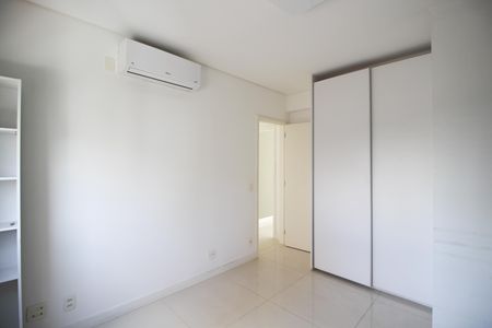 Apartamento à venda com 158m², 3 quartos e 3 vagasSuíte 2