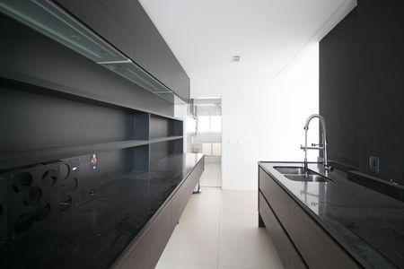 Apartamento à venda com 158m², 3 quartos e 3 vagasCozinha