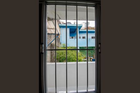 Quarto - janela de casa para alugar com 1 quarto, 90m² em Vila Ramos, São Paulo