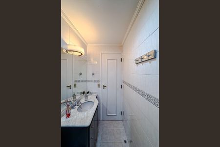 Apartamento à venda com 165m², 4 quartos e 3 vagas Apartamento à venda com 165m², 4 quartos e 3 vagasBanheiro