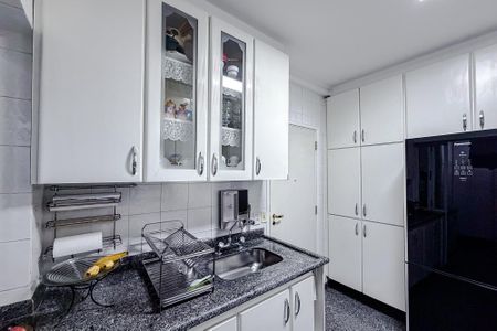 Apartamento à venda com 165m², 4 quartos e 3 vagas Apartamento à venda com 165m², 4 quartos e 3 vagasCozinha