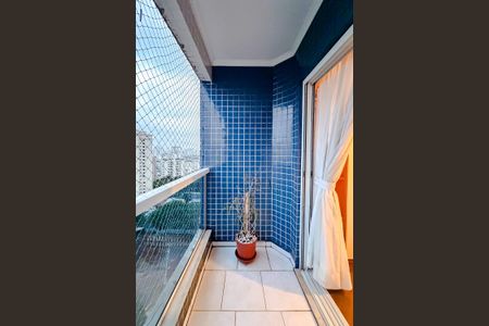 Apartamento à venda com 165m², 4 quartos e 3 vagas Apartamento à venda com 165m², 4 quartos e 3 vagasVaranda da Suíte