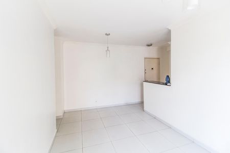 Sala  de apartamento à venda com 2 quartos, 72m² em Jardim Tupanci, Barueri