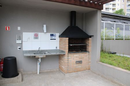 Apartamento para alugar com 36m², 2 quartos e sem vagaÁrea comum - Churrasqueira