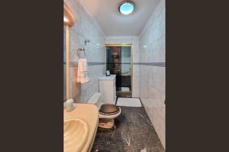 Casa à venda com 192m², 3 quartos e 2 vagasBanheiro da Suíte