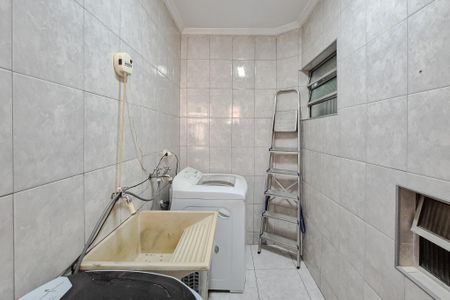 Casa à venda com 192m², 3 quartos e 2 vagasÁrea de Serviço