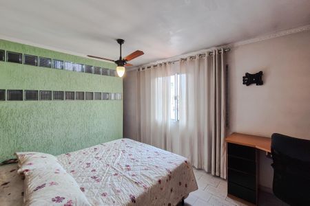 Casa à venda com 192m², 3 quartos e 2 vagasSuíte