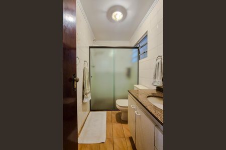 Casa à venda com 192m², 3 quartos e 2 vagasBanheiro Social