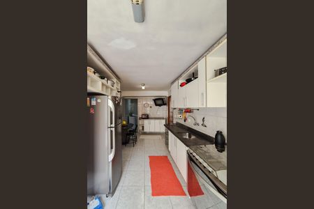 Casa à venda com 192m², 3 quartos e 2 vagasCozinha