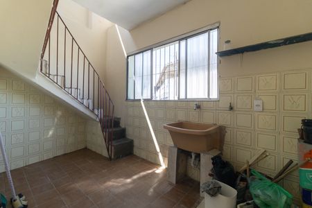 Casa à venda com 100m², 2 quartos e 1 vaga Casa à venda com 100m², 2 quartos e 1 vagaLavanderia da Casa 1