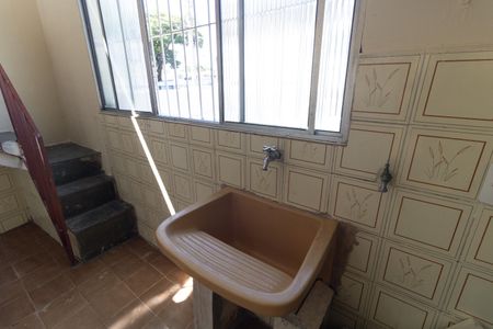 Casa à venda com 100m², 2 quartos e 1 vaga Casa à venda com 100m², 2 quartos e 1 vagaLavanderia da Casa 1