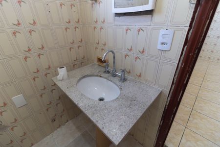 Casa à venda com 100m², 2 quartos e 1 vaga Casa à venda com 100m², 2 quartos e 1 vagaBanheiro da Casa 1