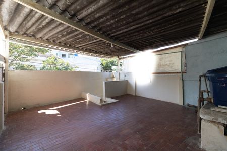 Casa à venda com 100m², 2 quartos e 1 vaga Casa à venda com 100m², 2 quartos e 1 vagaVaranda da Casa 1
