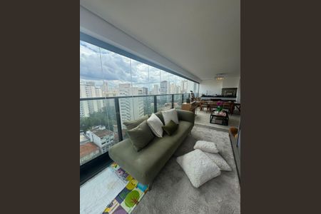 Apartamento à venda com 150m², 3 quartos e 2 vagasÁrea gourmet
