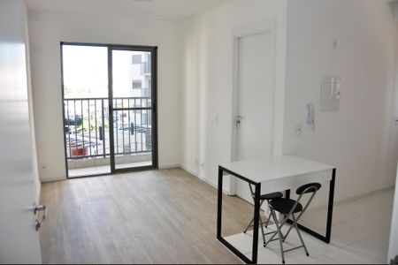 Sala de apartamento para alugar com 2 quartos, 41m² em Vila Albertina, São Paulo