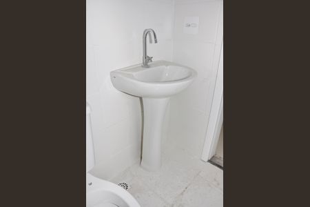 Apartamento à venda com 41m², 2 quartos e sem vaga Apartamento à venda com 41m², 2 quartos e sem vagaDetalhe - Banheiro Social