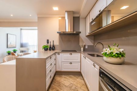 Apartamento para alugar com 110m², 2 quartos e 2 vagas Apartamento para alugar com 110m², 2 quartos e 2 vagasCozinha