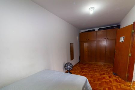 Casa à venda com 206m², 5 quartos e 3 vagasCasa 2 Quarto 2