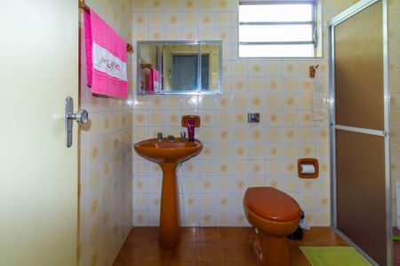 Casa à venda com 206m², 5 quartos e 3 vagasCasa 1 Banheiro