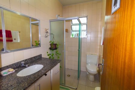 Casa à venda com 206m², 5 quartos e 3 vagasCasa 2 Banheiro 1