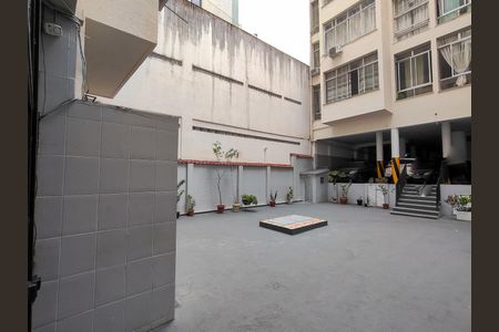 Apartamento à venda com 60m², 2 quartos e sem vagaÁrea comum - Playground