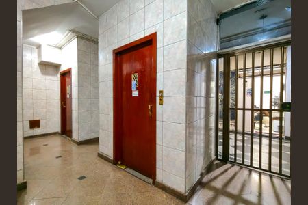 Apartamento à venda com 60m², 2 quartos e sem vagaFachada e portaria