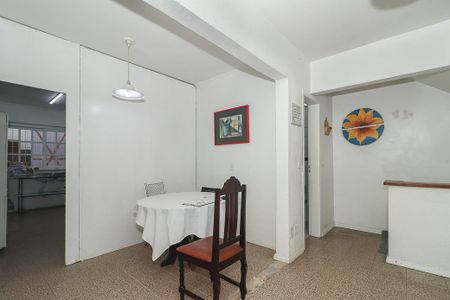 Casa à venda com 140m², 4 quartos e 1 vagaSala