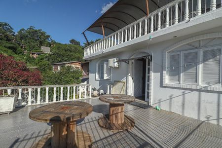 Casa à venda com 140m², 4 quartos e 1 vagaVaranda