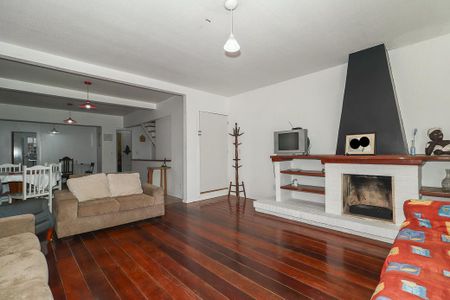 Casa à venda com 140m², 4 quartos e 1 vagaSala