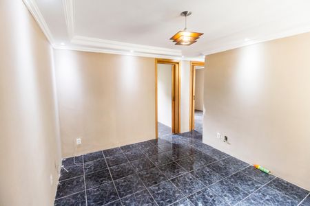 Sala de apartamento para alugar com 2 quartos, 42m² em Jardim Bom Sucesso, Carapicuíba