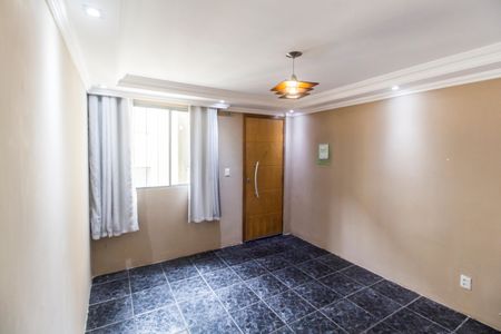 Sala de apartamento para alugar com 2 quartos, 42m² em Jardim Bom Sucesso, Carapicuíba
