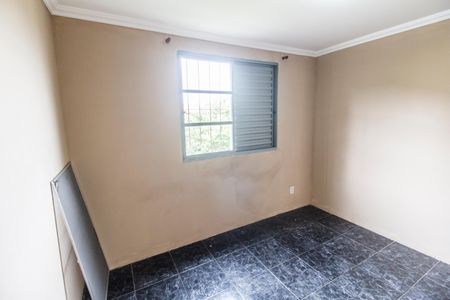 Quarto 1 de apartamento para alugar com 2 quartos, 42m² em Jardim Bom Sucesso, Carapicuíba